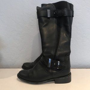 Vaneli  Tall boot NWOT Rare Size 4